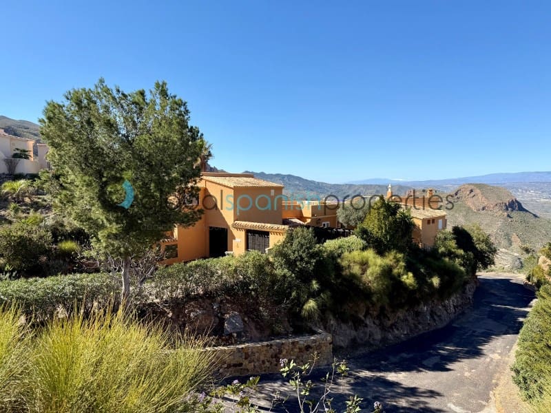 4 slaapkamer Villa te koop in Turre - € 450.000 (Ref: 9648247)