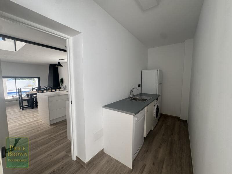 3 sypialnia Willa na sprzedaż w Mojacar z basenem garażem - 599 000 € (Ref: 10001047)