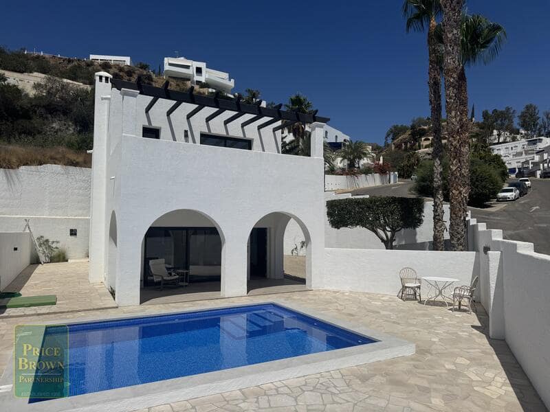 3 sypialnia Willa na sprzedaż w Mojacar z basenem garażem - 599 000 € (Ref: 10001047)