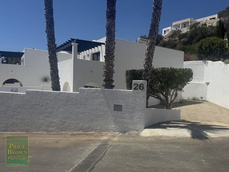 3 sypialnia Willa na sprzedaż w Mojacar z basenem garażem - 599 000 € (Ref: 10001047)