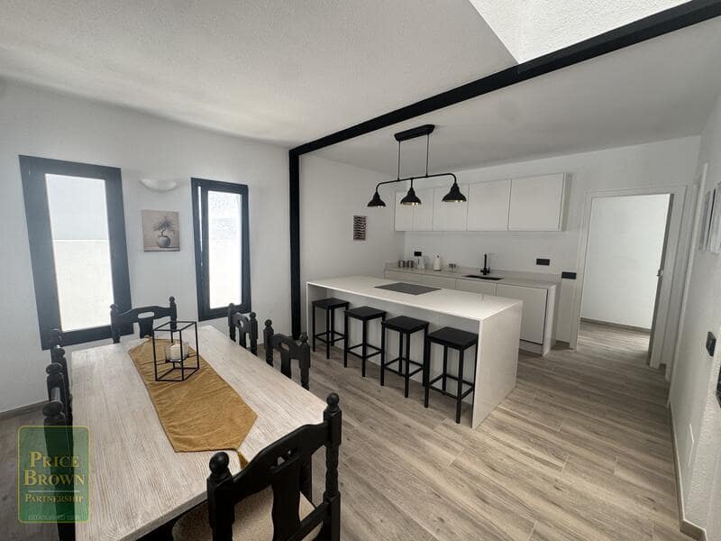 3 sypialnia Willa na sprzedaż w Mojacar z basenem garażem - 599 000 € (Ref: 10001047)