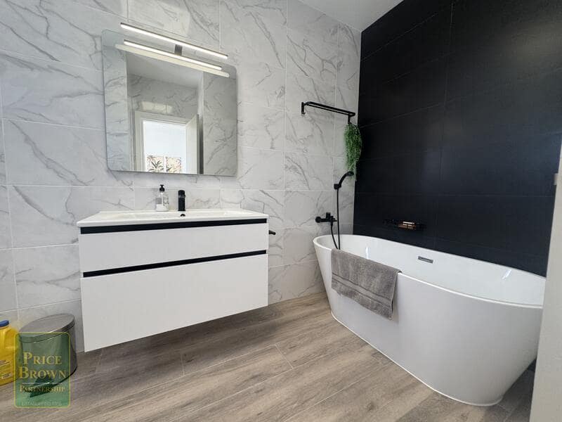 3 sypialnia Willa na sprzedaż w Mojacar z basenem garażem - 599 000 € (Ref: 10001047)