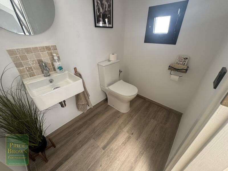 3 sypialnia Willa na sprzedaż w Mojacar z basenem garażem - 599 000 € (Ref: 10001047)