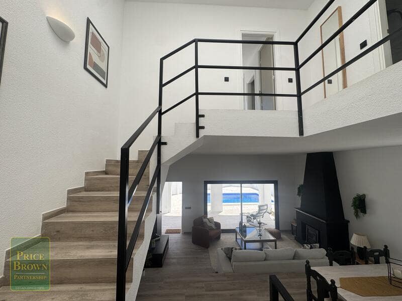 3 sypialnia Willa na sprzedaż w Mojacar z basenem garażem - 599 000 € (Ref: 10001047)