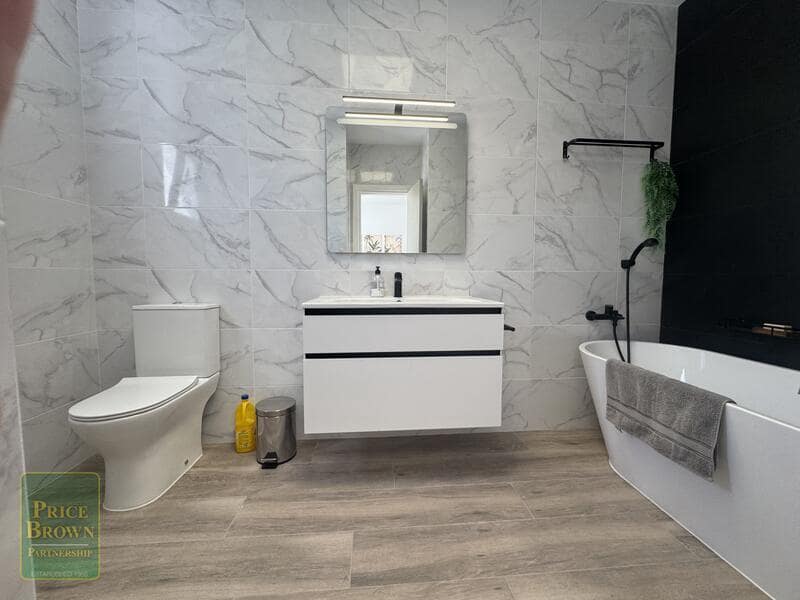 3 sypialnia Willa na sprzedaż w Mojacar z basenem garażem - 599 000 € (Ref: 10001047)