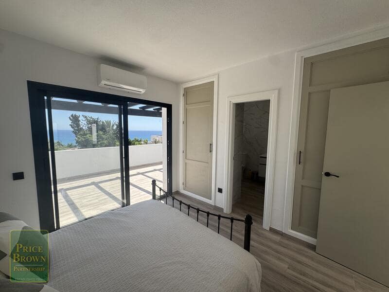 3 sypialnia Willa na sprzedaż w Mojacar z basenem garażem - 599 000 € (Ref: 10001047)