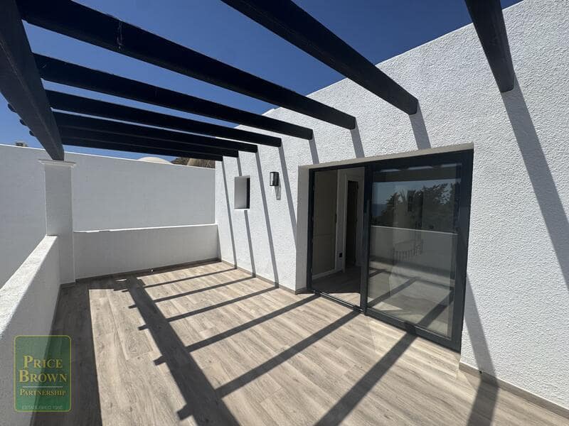 3 sypialnia Willa na sprzedaż w Mojacar z basenem garażem - 599 000 € (Ref: 10001047)