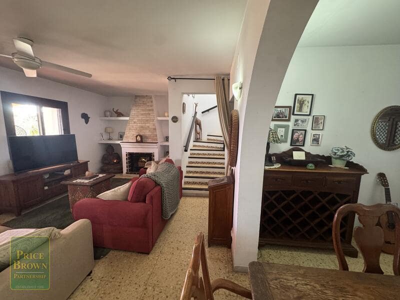 Chalet de 3 habitaciones en La Paratá en venta con garaje - 449.500 € (Ref: 10004699)