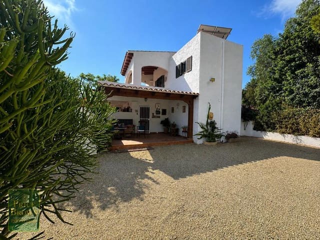 Chalet de 3 habitaciones en La Paratá, Huércal-Overa en venta con garaje - 449.500 € (Ref: 10004699)