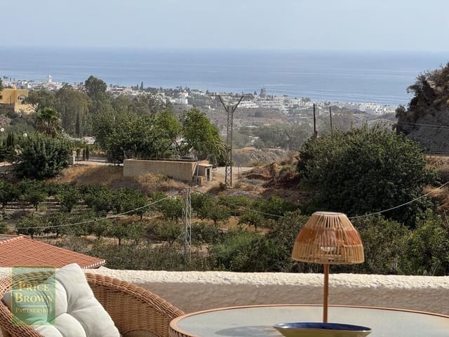Chalet de 3 habitaciones en La Paratá, Huércal-Overa en venta con garaje - 449.500 € (Ref: 10004699)