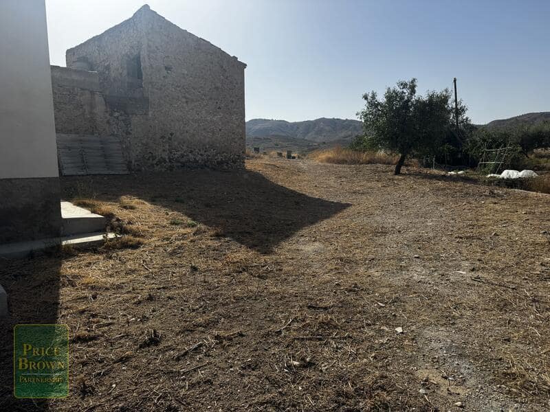 3 soveværelse Finca/Landehus til salg i Arboleas - € 105.000 (Ref: 10057577)