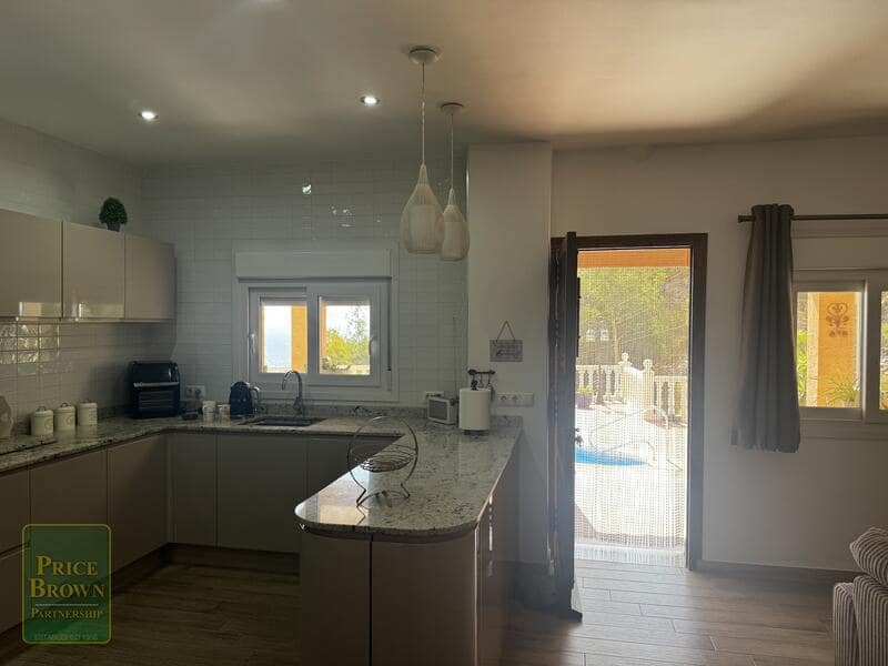 2 soverom Villa til salgs i Mojacar med svømmebasseng garasje - € 525 000 (Ref: 10060885)