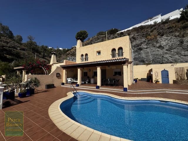 2 soverom Villa til salgs i Mojácar med svømmebasseng garasje - € 525 000 (Ref: 10060885)