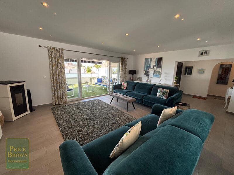 4 sypialnia Willa na sprzedaż w Mojacar z basenem garażem - 699 500 € (Ref: 10154073)