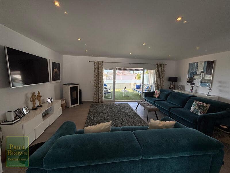 4 sypialnia Willa na sprzedaż w Mojacar z basenem garażem - 699 500 € (Ref: 10154073)