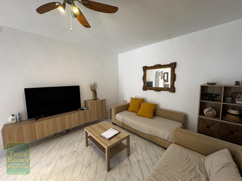 2 soverom Hus til salgs i Mojacar med svømmebasseng garasje - € 380 000 (Ref: 10155847)