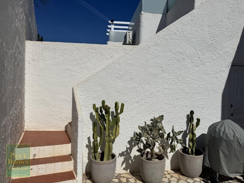 2 soverom Hus til salgs i Mojacar med svømmebasseng garasje - € 380 000 (Ref: 10155847)