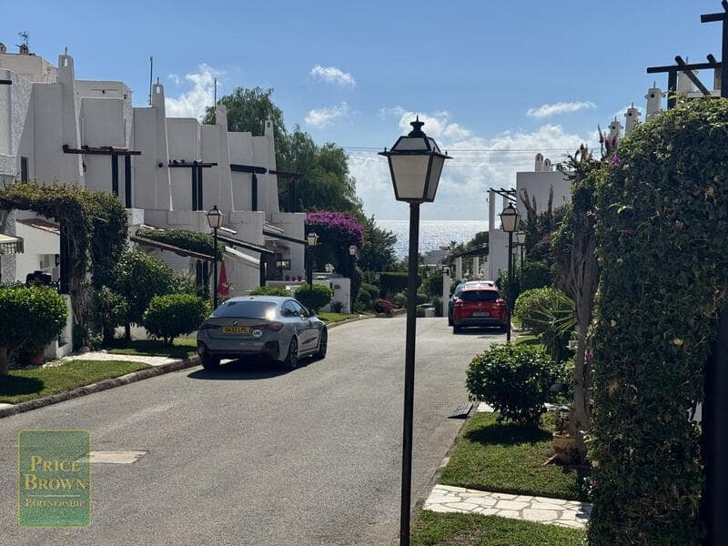 2 soverom Hus til salgs i Mojacar med svømmebasseng garasje - € 380 000 (Ref: 10155847)