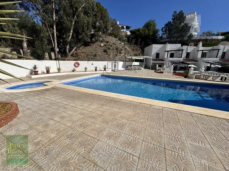 2 soverom Hus til salgs i Mojacar med svømmebasseng garasje - € 380 000 (Ref: 10155847)