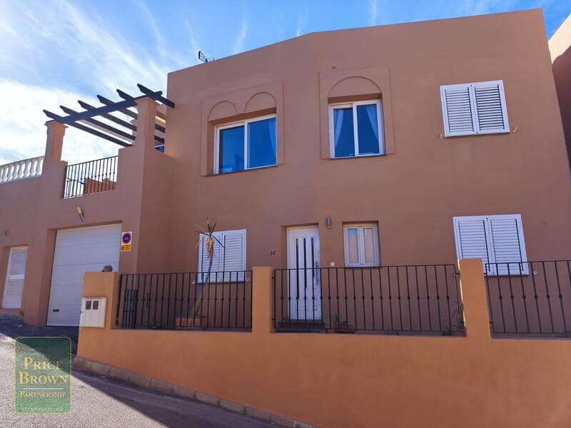 3 bedroom Villa for sale in Mojacar with pool garage - € 399,000 (Ref: 10158428)