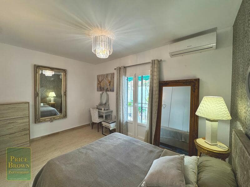 4 sypialnia Willa na sprzedaż w Mojacar z basenem - 950 000 € (Ref: 10163604)