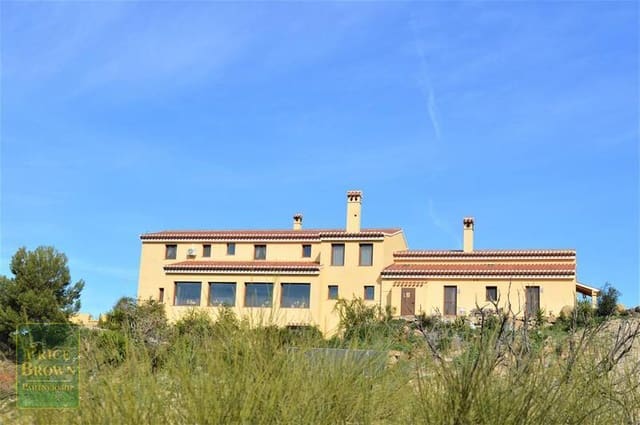 10 soverom Villa til salgs i Turre med svømmebasseng garasje - € 850 000 (Ref: 10172712)