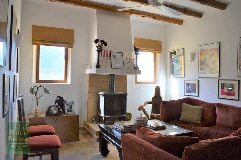 10 soverom Villa til salgs i Turre med svømmebasseng garasje - € 850 000 (Ref: 10172712)
