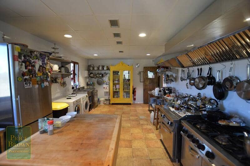 10 soverom Villa til salgs i Turre med svømmebasseng garasje - € 850 000 (Ref: 10172712)