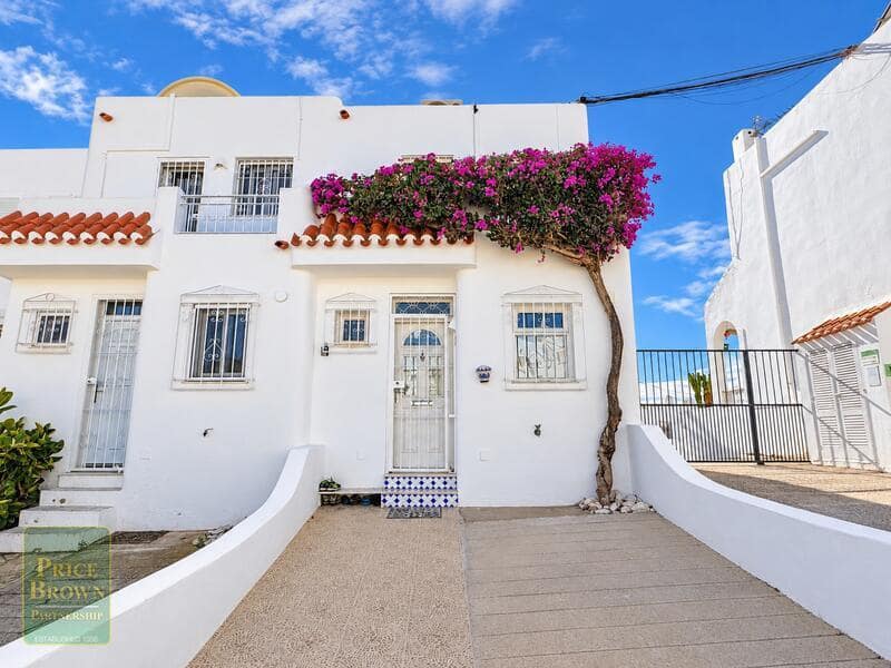 2 sypialnia Dom na sprzedaż w Mojacar z basenem garażem - 275 000 € (Ref: 10172834)