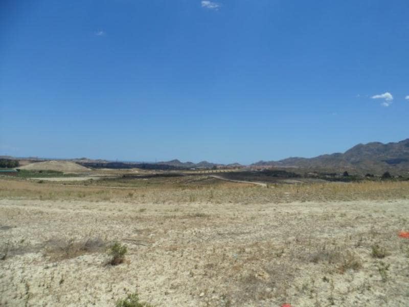 Semi-Rækkehus til salg i Los Gallardos med swimmingpool - € 120.000 (Ref: 3705082)