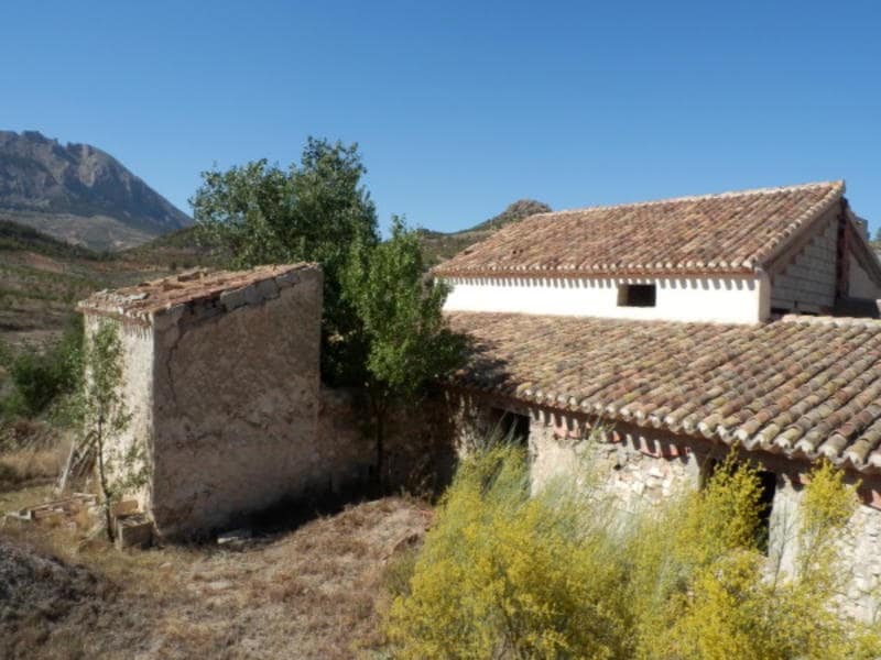Finca/Country House for sale in Velez-Rubio with garage - € 175,000 (Ref: 4913722)