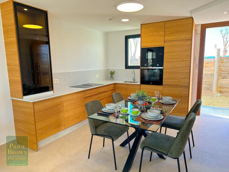 2 soveværelse Byhus til salg i Cuevas del Almanzora med swimmingpool - € 290.000 (Ref: 7468798)