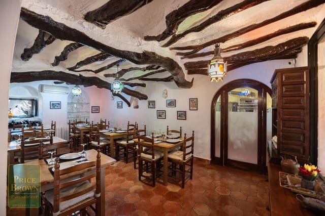 Restaurant/Bar til salgs i Los Cabreras, Vélez-Rubio - € 550 000 (Ref: 7991624)