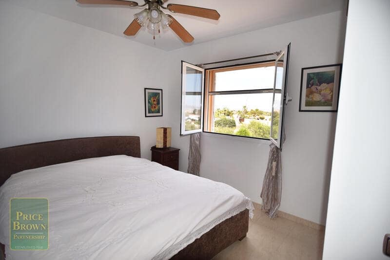 4 bedroom Villa for sale in Vera with pool - € 320,000 (Ref: 8238347)