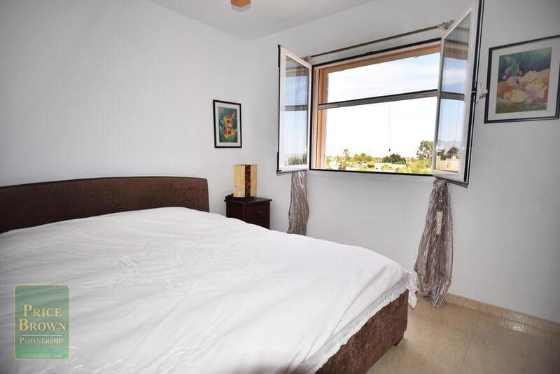 4 bedroom Villa for sale in Vera with pool - € 320,000 (Ref: 8238347)