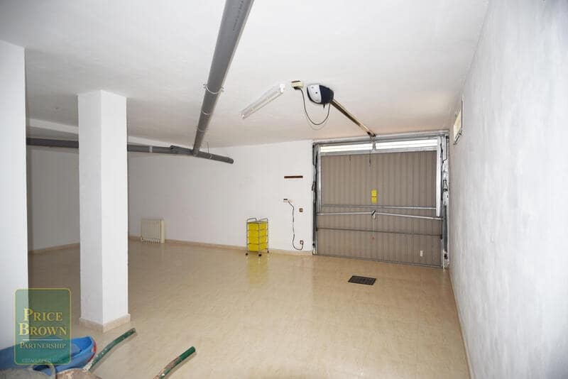 4 bedroom Villa for sale in Vera with pool - € 320,000 (Ref: 8238347)