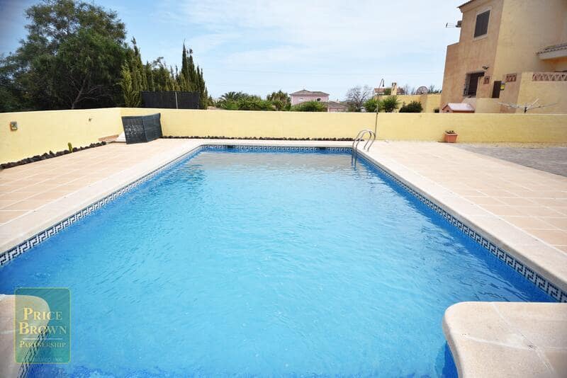 4 bedroom Villa for sale in Vera with pool - € 320,000 (Ref: 8238347)