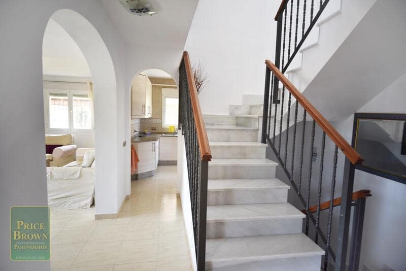 4 bedroom Villa for sale in Vera with pool - € 320,000 (Ref: 8238347)