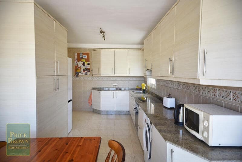 4 bedroom Villa for sale in Vera with pool - € 320,000 (Ref: 8238347)