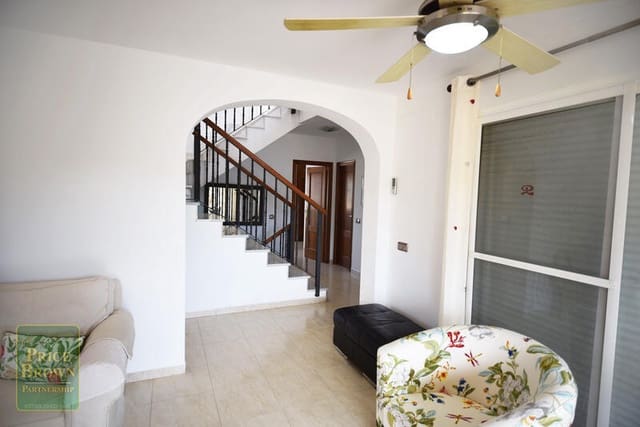 4 bedroom Villa for sale in Vera with pool - € 320,000 (Ref: 8238347)