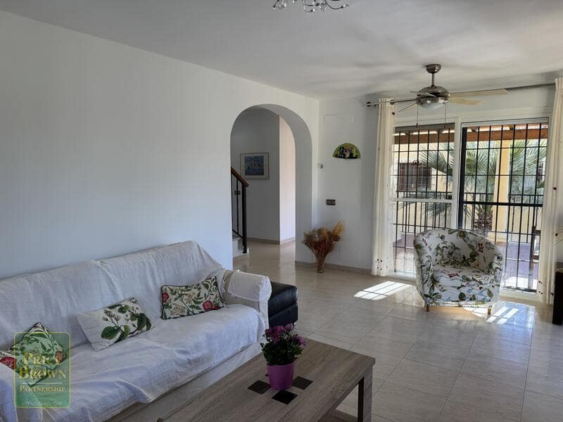 4 bedroom Villa for sale in Vera with pool - € 320,000 (Ref: 8238347)