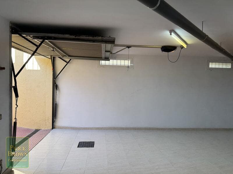 4 bedroom Villa for sale in Vera with pool - € 320,000 (Ref: 8238347)