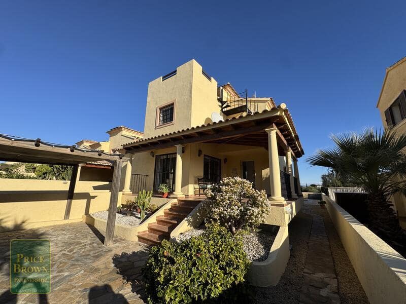 4 bedroom Villa for sale in Vera with pool - € 320,000 (Ref: 8238347)