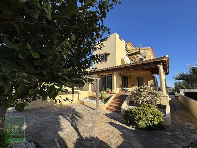 4 bedroom Villa for sale in Vera with pool - € 320,000 (Ref: 8238347)