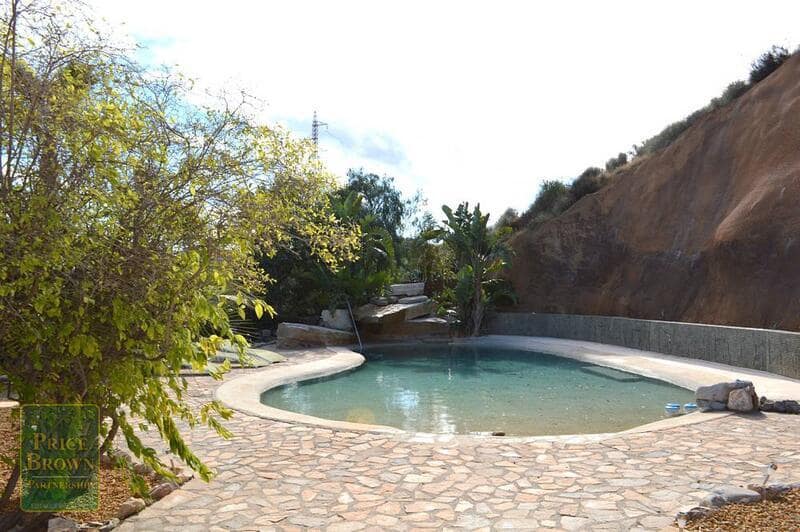 5 soveværelse Finca/Landehus til salg i Los Gallardos med swimmingpool - € 650.000 (Ref: 8292622)