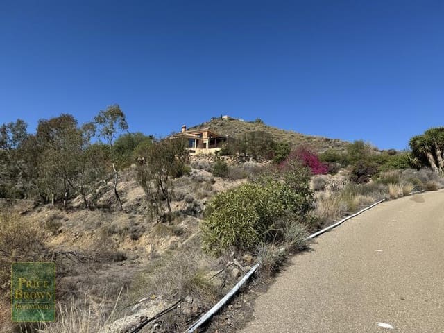 5 soveværelse Finca/Landehus til salg i Los Gallardos med swimmingpool - € 650.000 (Ref: 8292622)