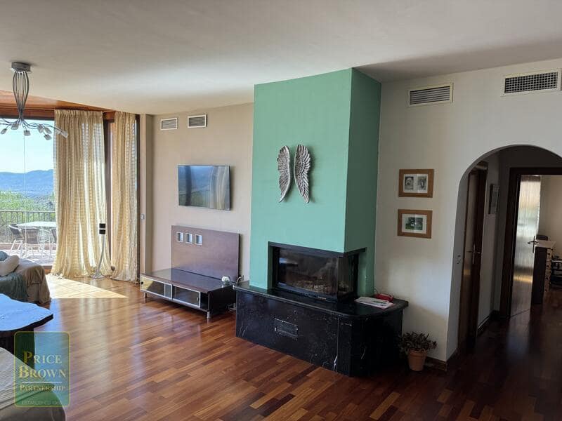 5 soveværelse Finca/Landehus til salg i Los Gallardos med swimmingpool - € 650.000 (Ref: 8292622)