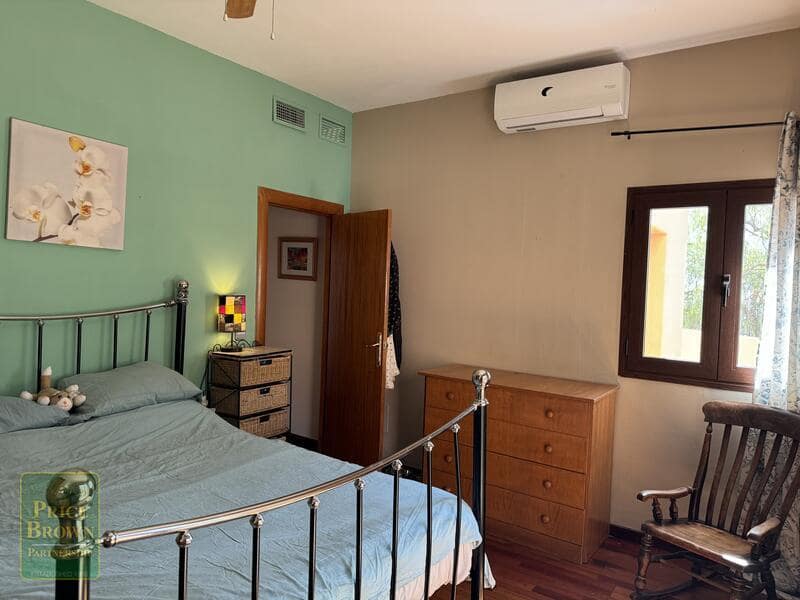 5 soveværelse Finca/Landehus til salg i Los Gallardos med swimmingpool - € 650.000 (Ref: 8292622)