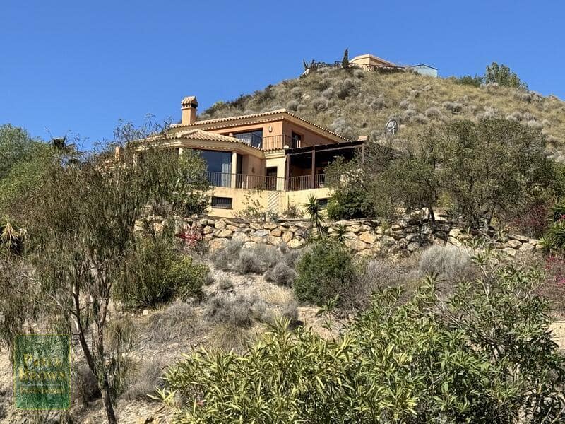 5 soveværelse Finca/Landehus til salg i Los Gallardos med swimmingpool - € 650.000 (Ref: 8292622)