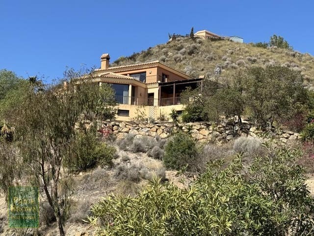 5 soveværelse Finca/Landehus til salg i Los Gallardos med swimmingpool - € 650.000 (Ref: 8292622)